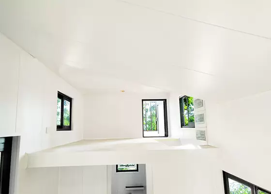 Wheeled Light Steel Prefab Tiny House With Metal PU Sandwich Panel Wall And Trailer