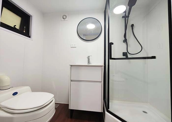 Metal Roof Prefabricated tiny House on wheels With Air Conditioning And Furniture Options