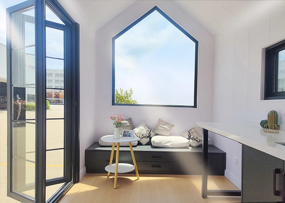 Luxe Glamping Prefabricated Houses Custom  Tiny House On Wheels For Hotels / Camping / Rental