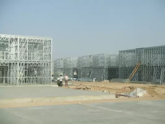 Steel Frame Apartment Building / Typhoon Resistance Prefabricated Apartment