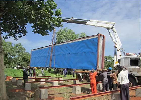 Prefab EPS Sandwich Panel Portable Emergency Shelter mobile house cheap