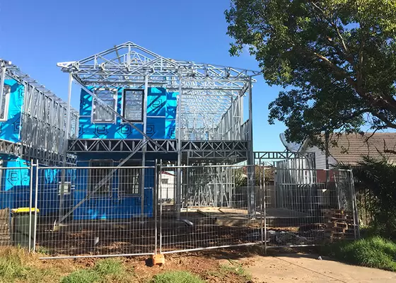 White Color Modern Economic Prefab Light Steel House bluescope steel framing