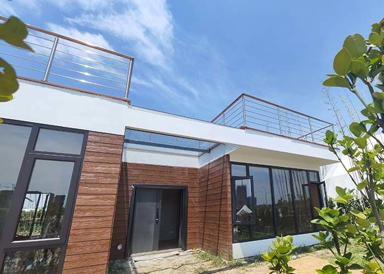 DEEPBLUE Prefab Wooden Bungalow With Light Steel Frame Construction