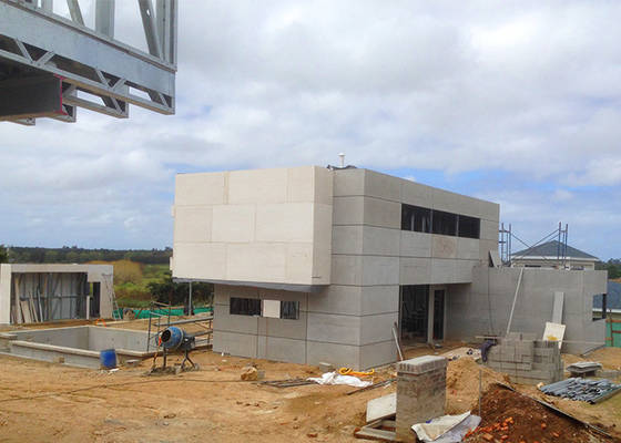 Modular Portable Light Steel Villa House Luxury Prefab Houses Insulation Material