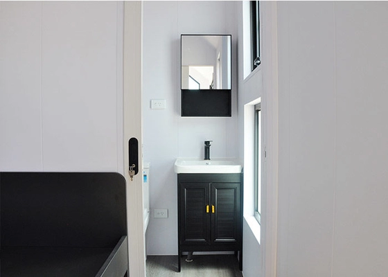 Luxe Glamping Prefabricated Houses Custom  Tiny House On Wheels For Hotels / Camping / Rental