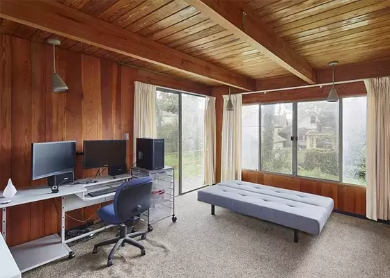 Steel Structure Wooden Decorate Houses , Prefabricated Bungalow Homes